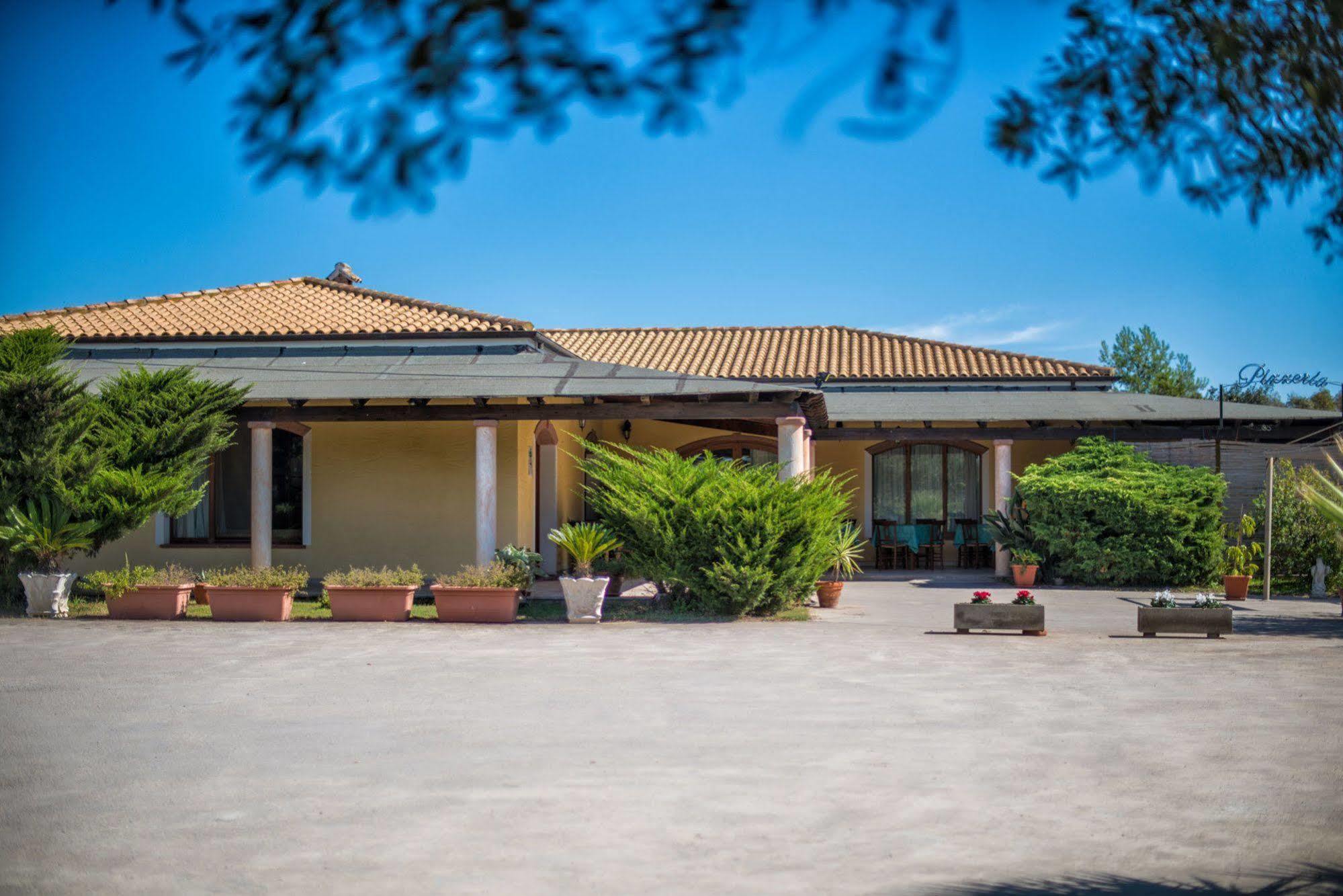 Appart hôtel Perda Rubia San Giovanni Suèrgiu